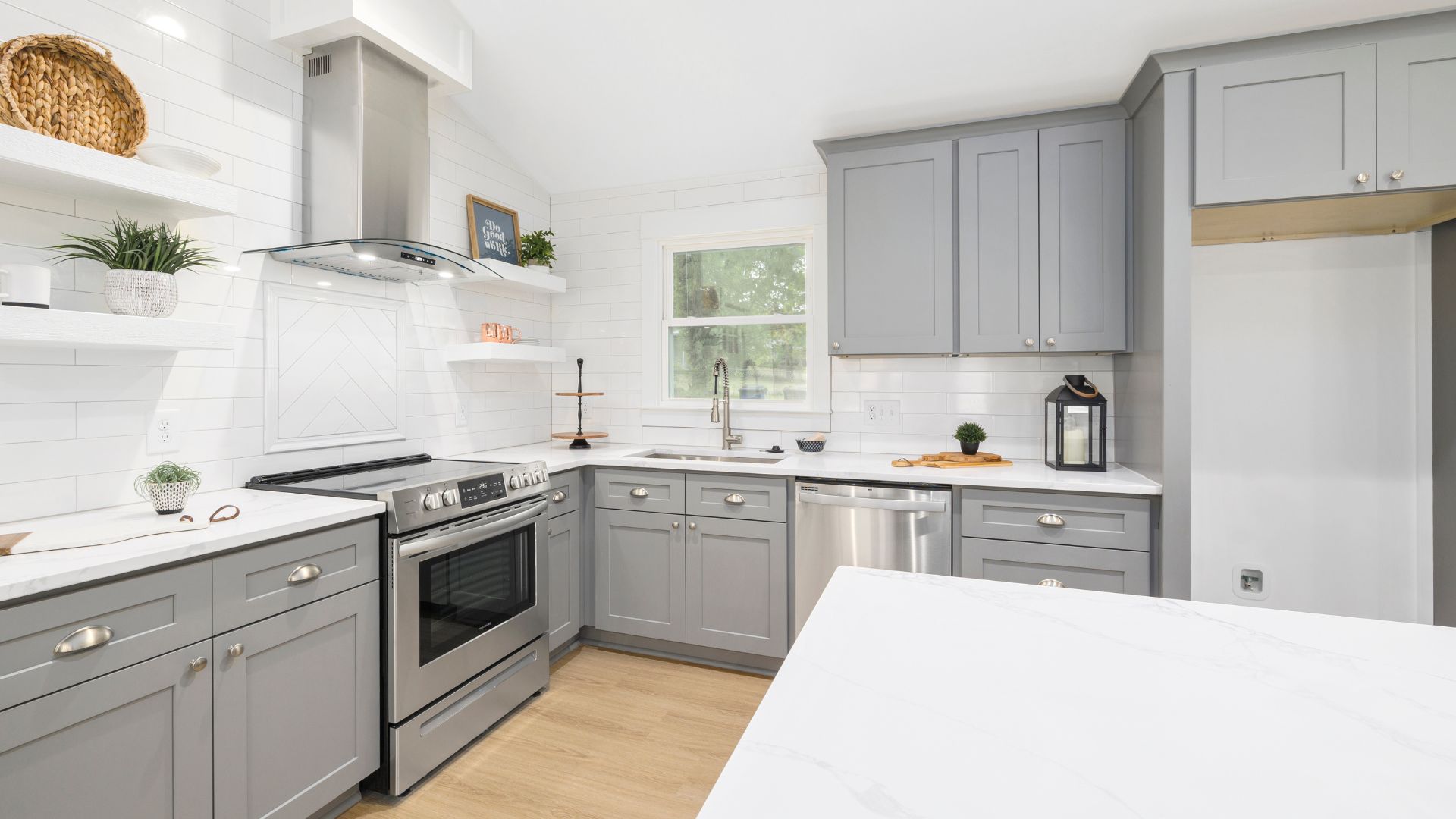 Your paragraph text (4)