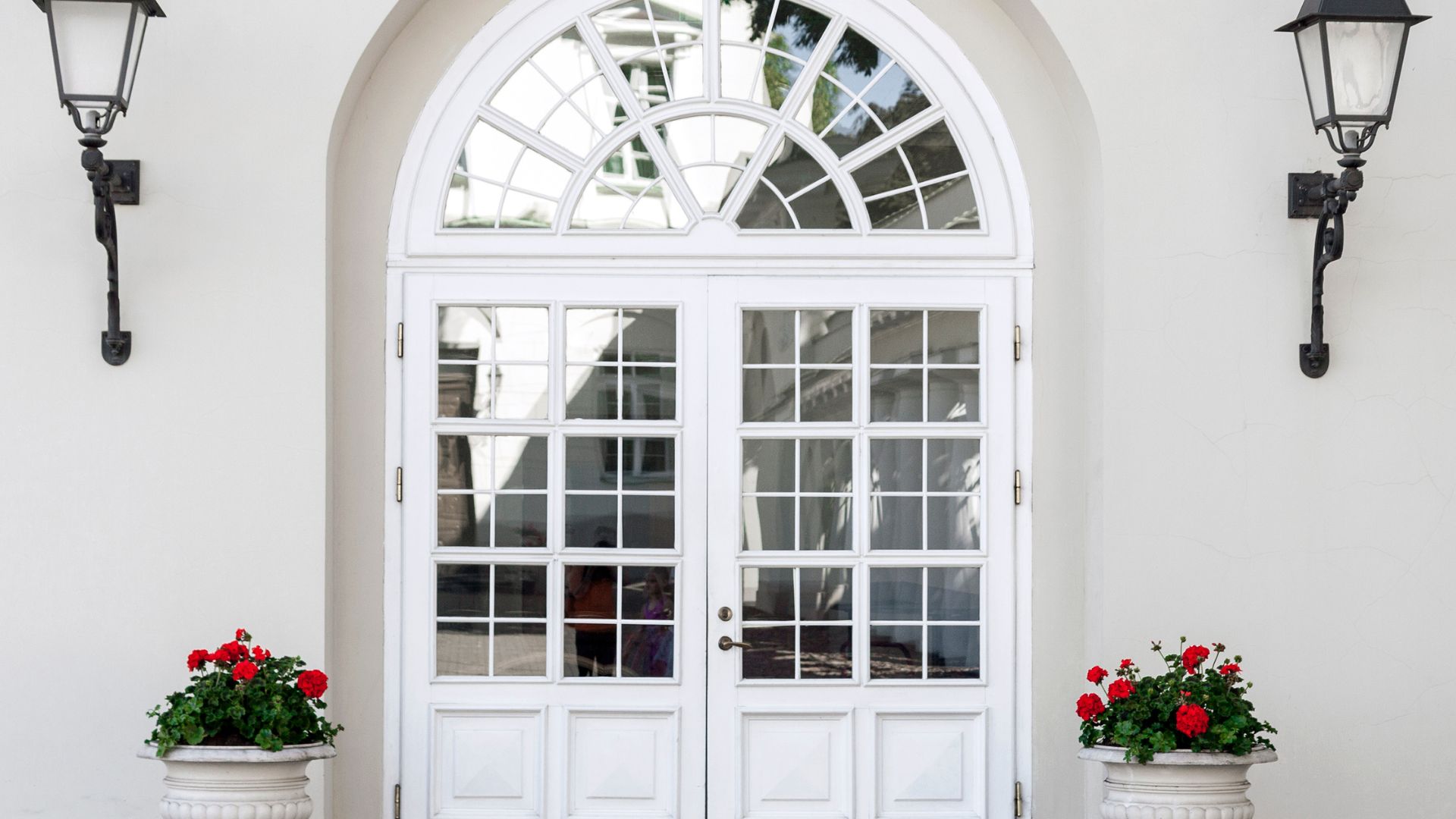 Steel front door with glass